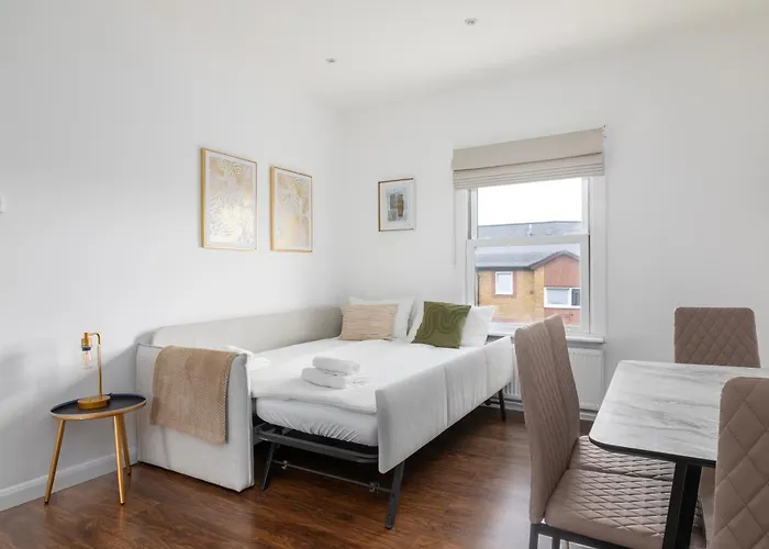 Cosy Apartment In Queens Park
