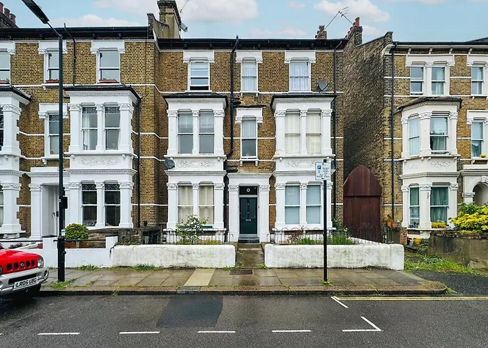 Cosy Apartment In Queens Park