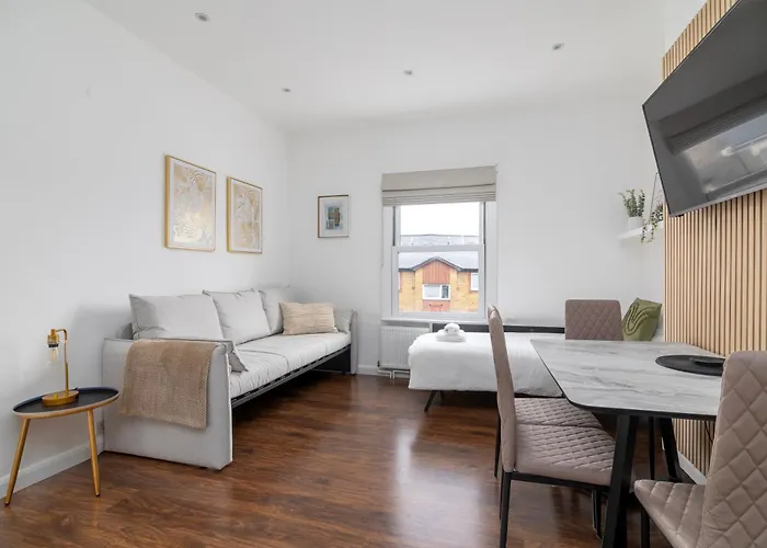 Cosy Apartment In Queens Park